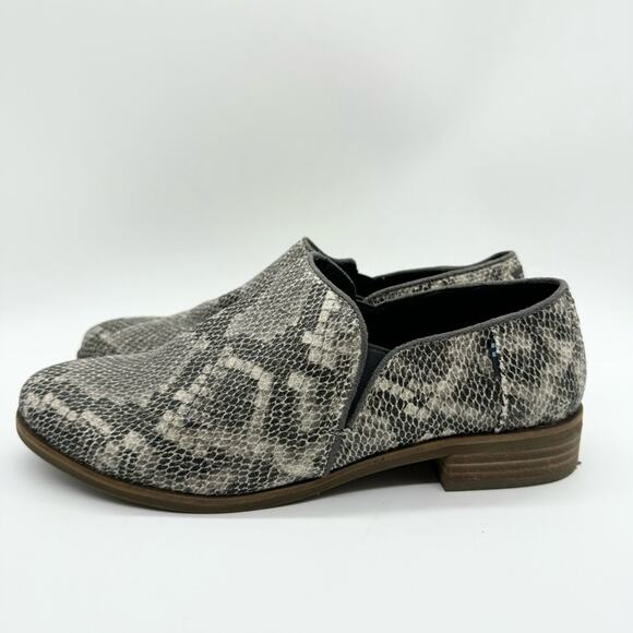 TOMS Faux Snake Shaye Low Booties Grey/White Size 8.5 Office Preppy Minimalist - Picture 7 of 11